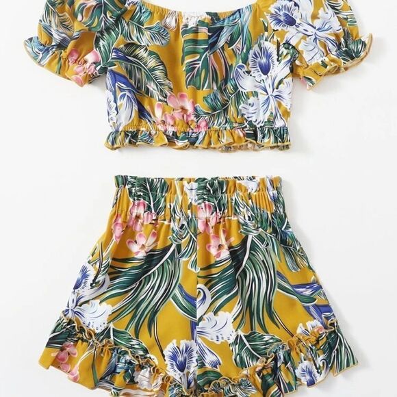 SHEIN Girls Tropical Print Puff Sleeve Crop Top & Ruffle Hem Shorts Set NWT 💙👍 - Picture 1 of 13